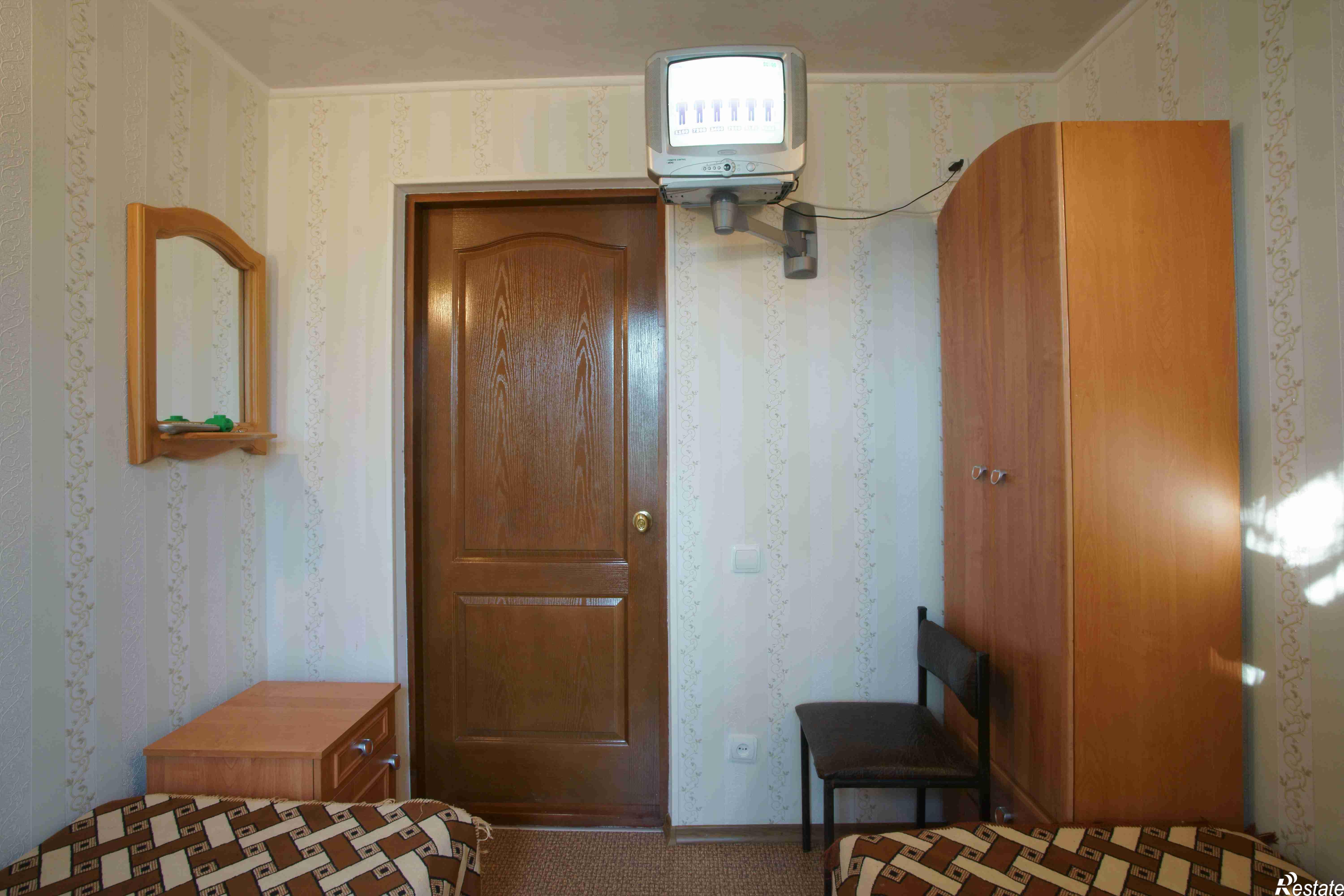 Сдать комнату за 998 рублей на Крымская , 1