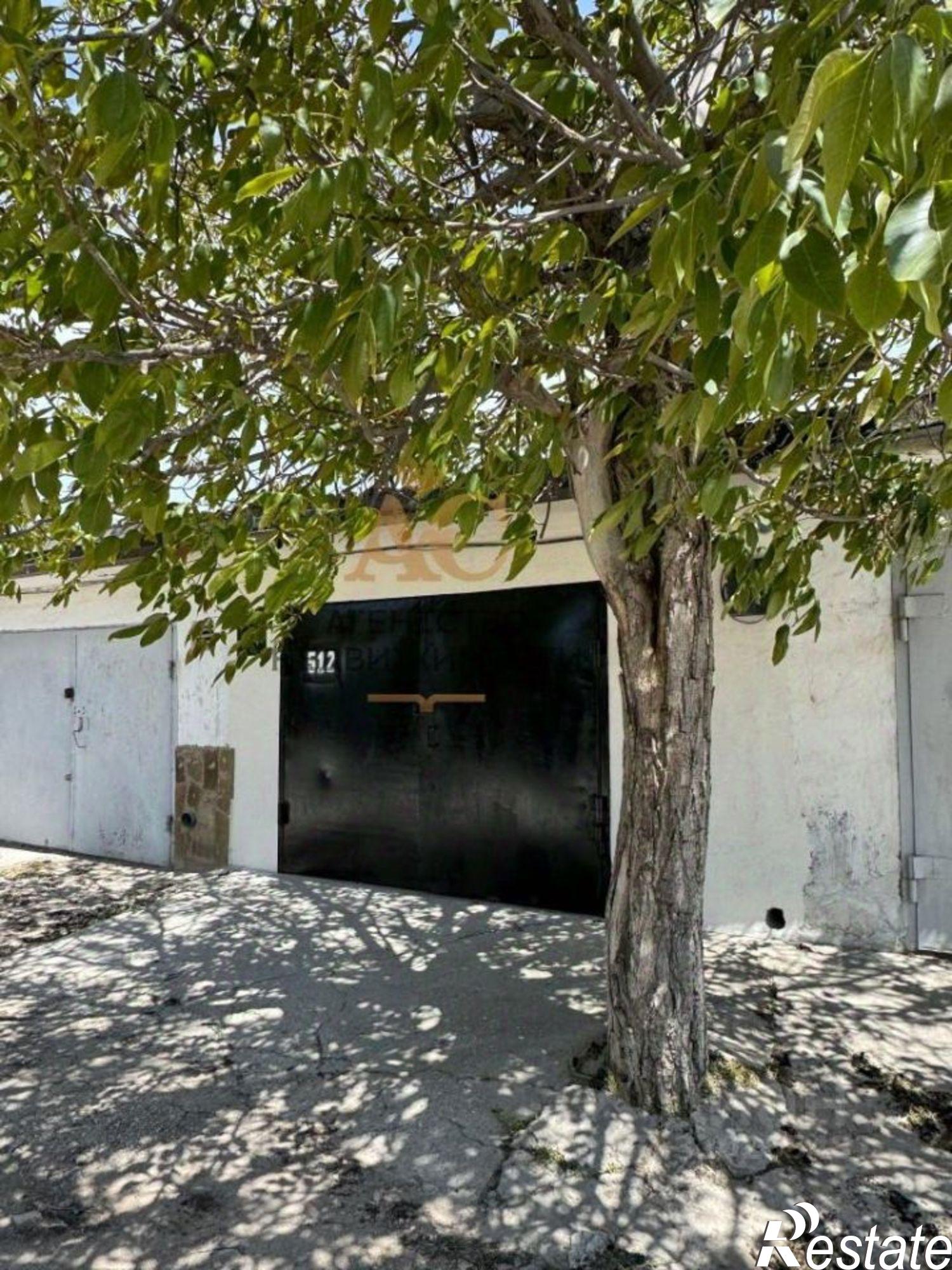 Купить гараж, место в паркинге за 1 450 020 рублей на бульвар Коробкова, 3