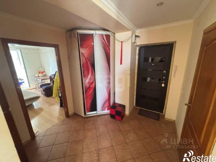 3-комн квартира Симферопольское шоссе, 24Г,  д. 24Г