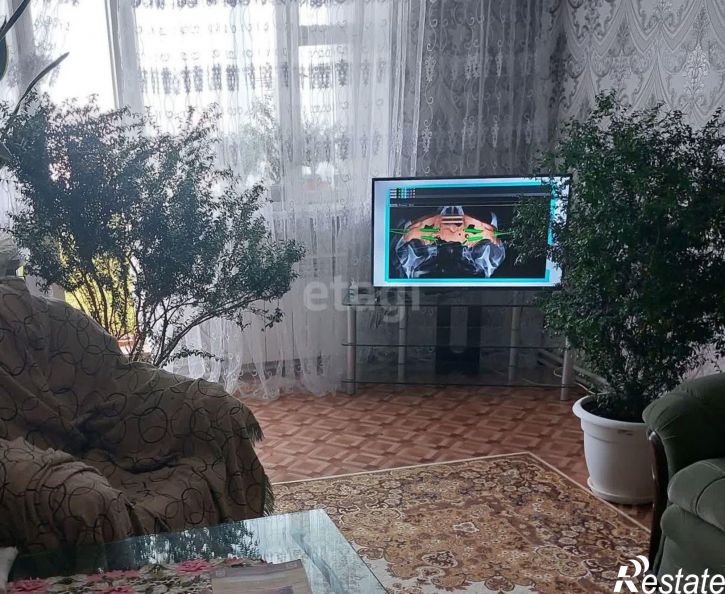 3-комн квартира ул Челнокова, 98,  д. 98