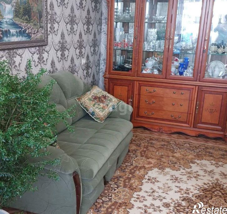 3-комн квартира ул Челнокова, 98,  д. 98