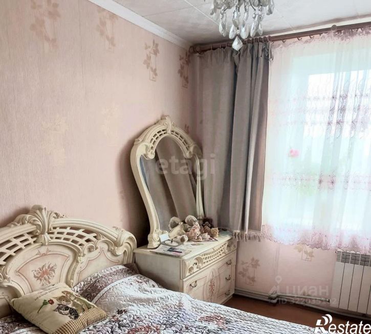 3-комн квартира ул Челнокова, 98,  д. 98