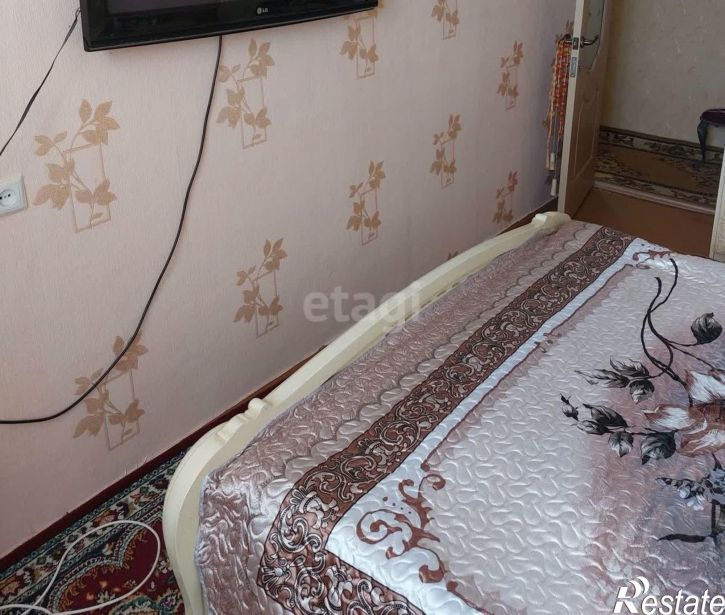 3-комн квартира ул Челнокова, 98,  д. 98