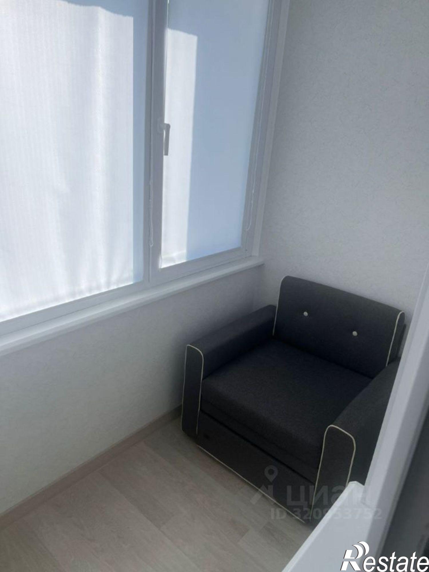 Сдать квартиру за 35 000 рублей на Симферопольское шоссе, 52