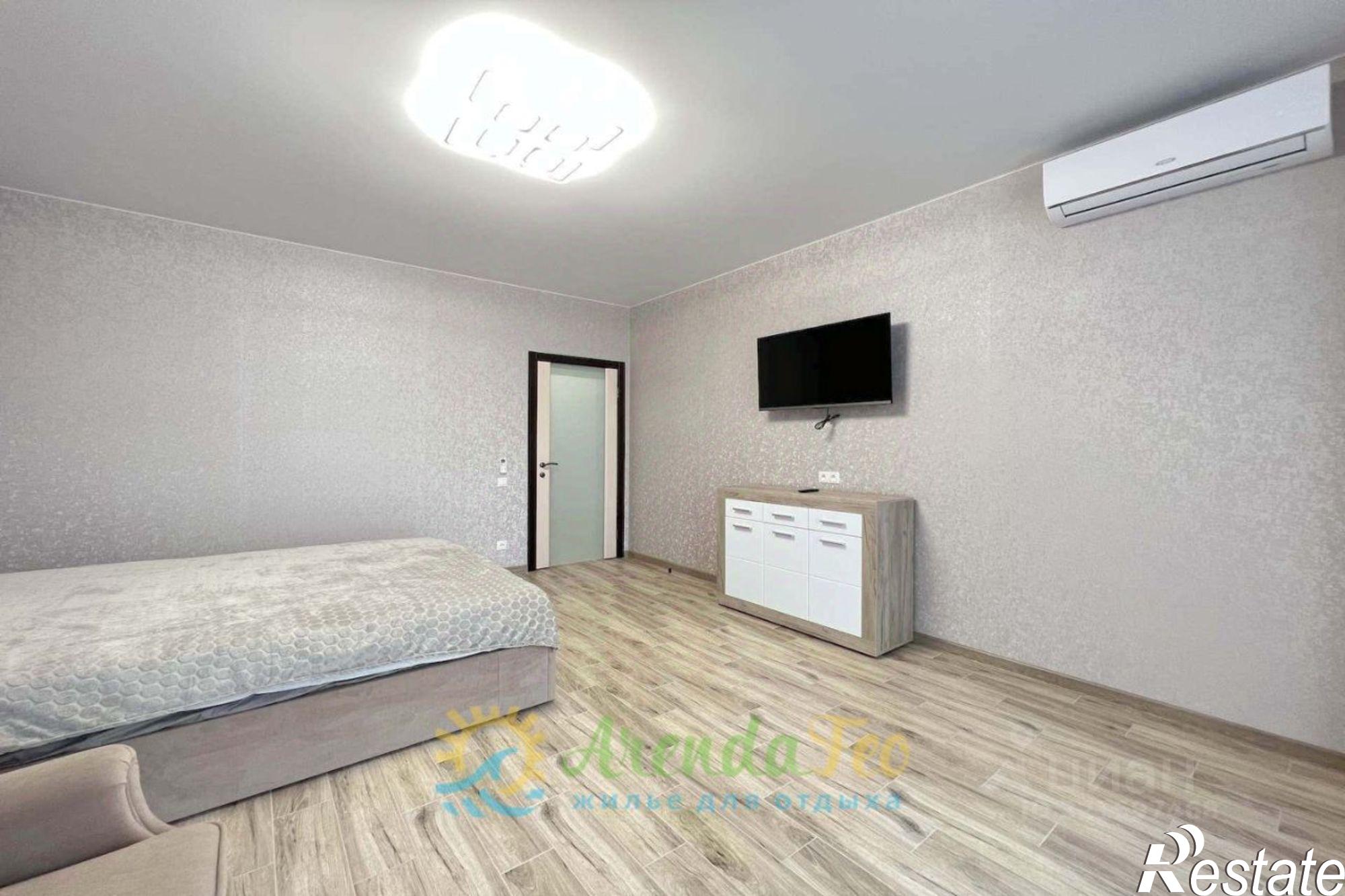 Сдать квартиру за 35 000 рублей на Симферопольское шоссе, 9