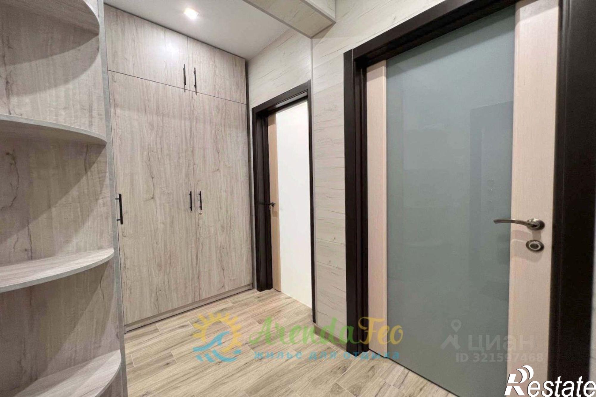 Сдать квартиру за 35 000 рублей на Симферопольское шоссе, 9