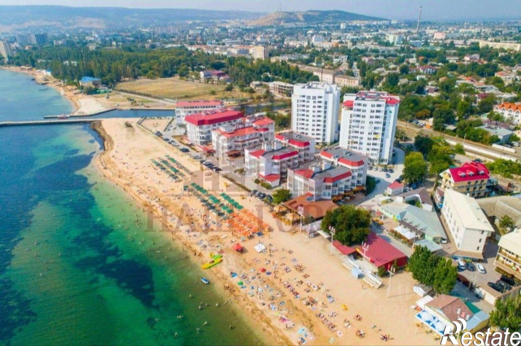 Купить квартиру за 13 000 000 рублей на Черноморская наб, 1И