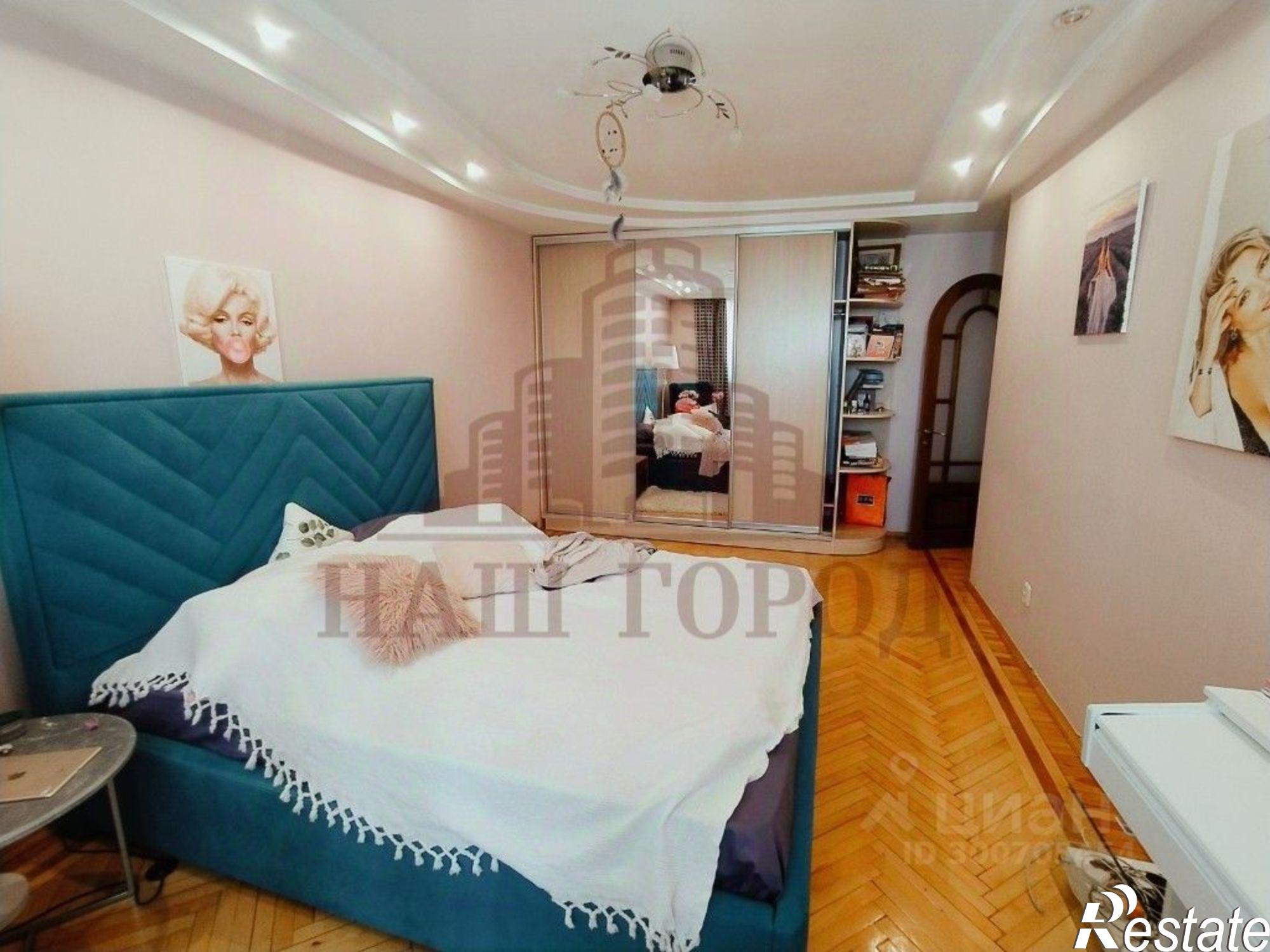 Купить квартиру за 9 300 000 рублей на Симферопольское шоссе, 41