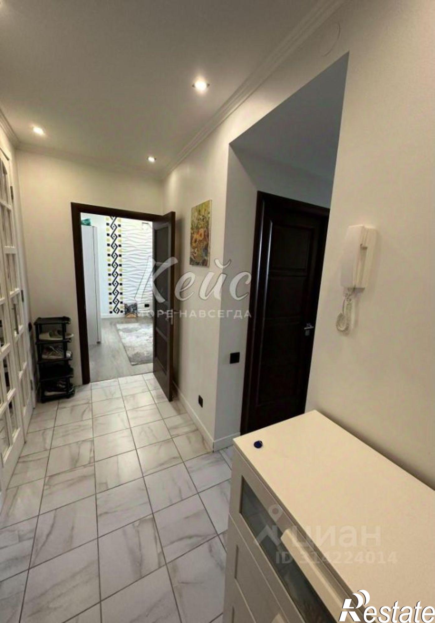 Купить квартиру за 8 960 000 рублей на улица Гарнаева, 63Д