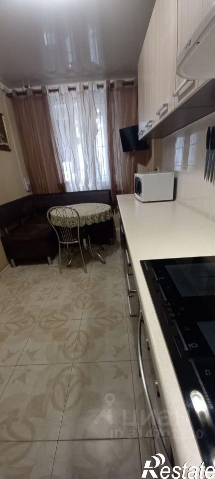 3-комн квартира улица Володарского, 15А,  д. 15А