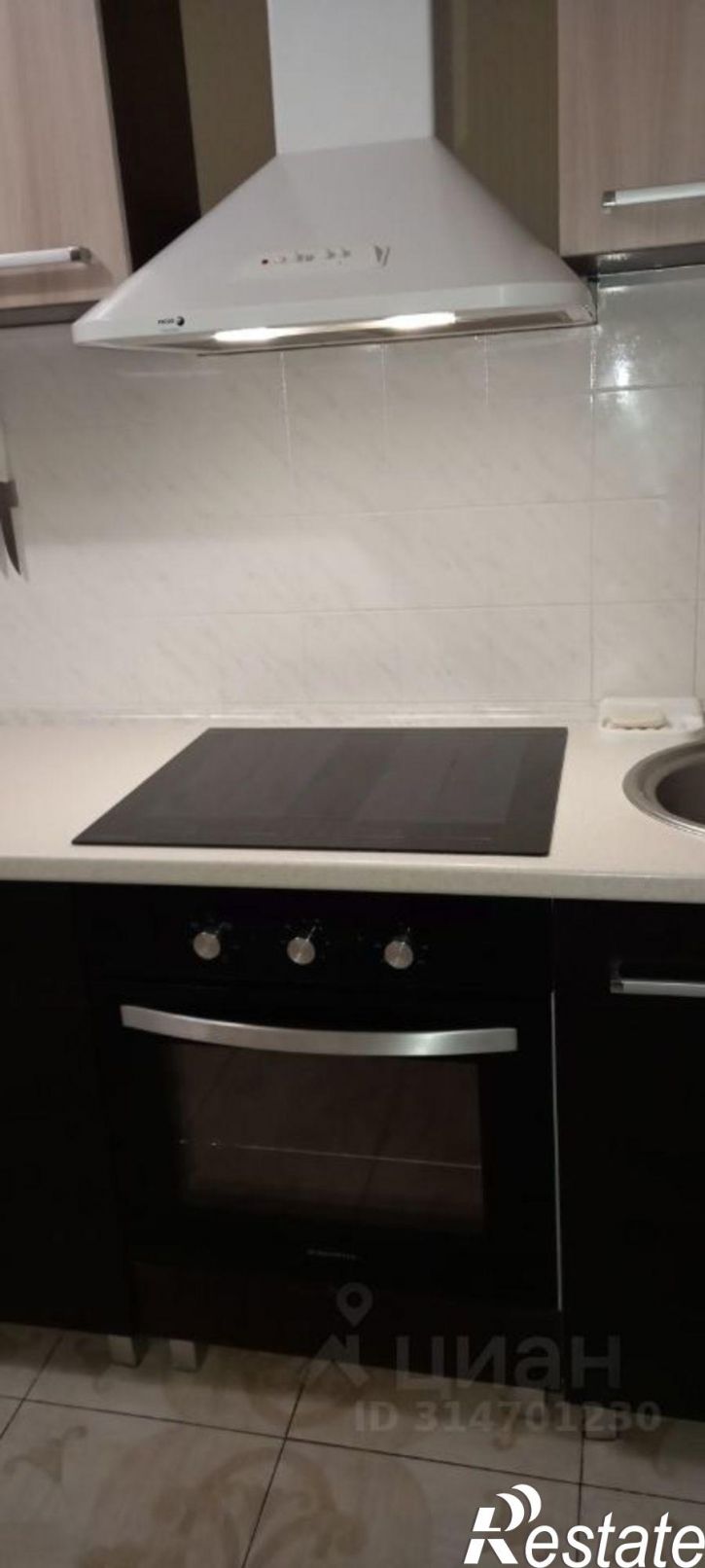 3-комн квартира улица Володарского, 15А,  д. 15А