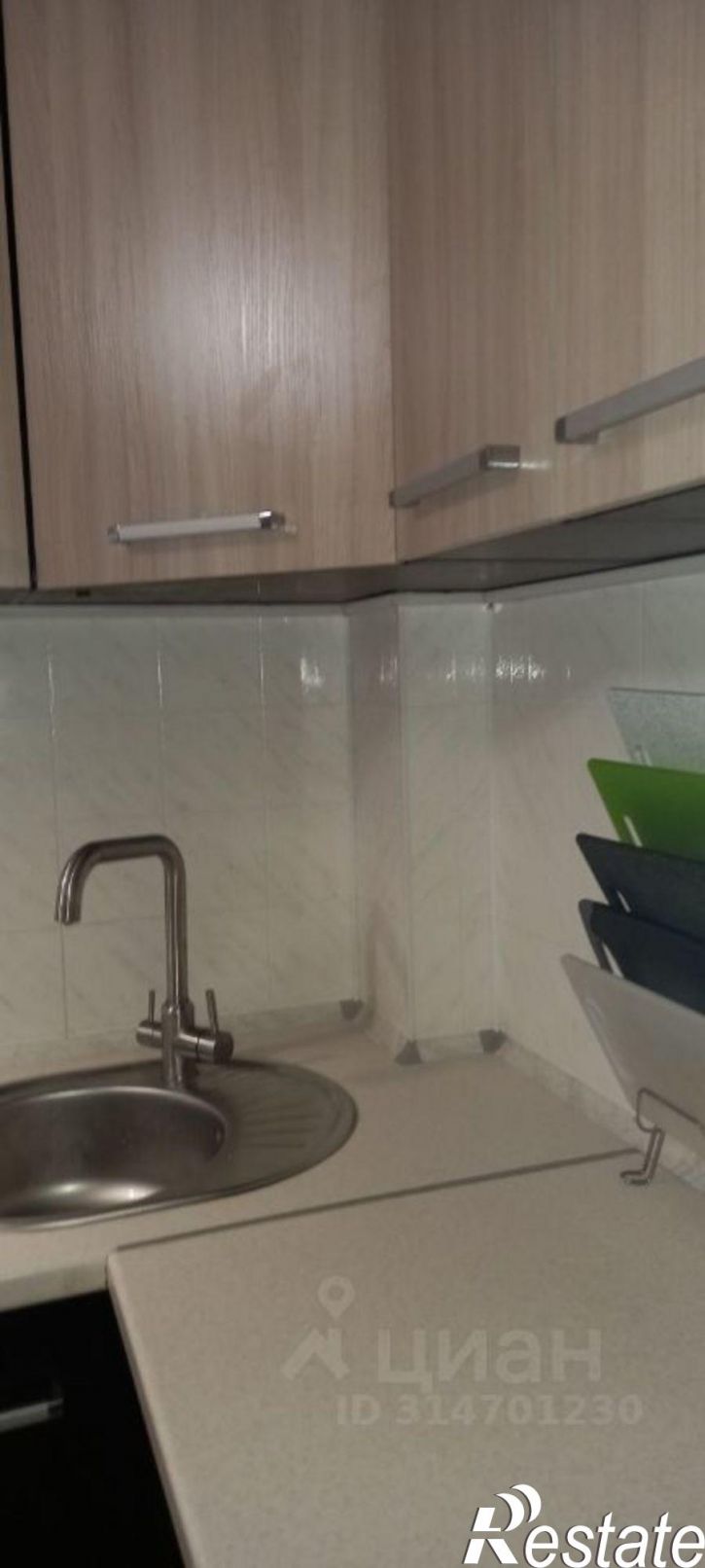 3-комн квартира улица Володарского, 15А,  д. 15А