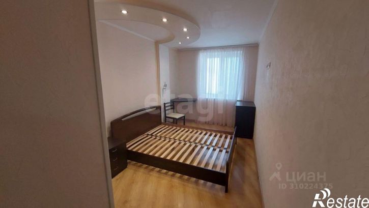 3-комн квартира б-р Старшинова, 21,  д. 21