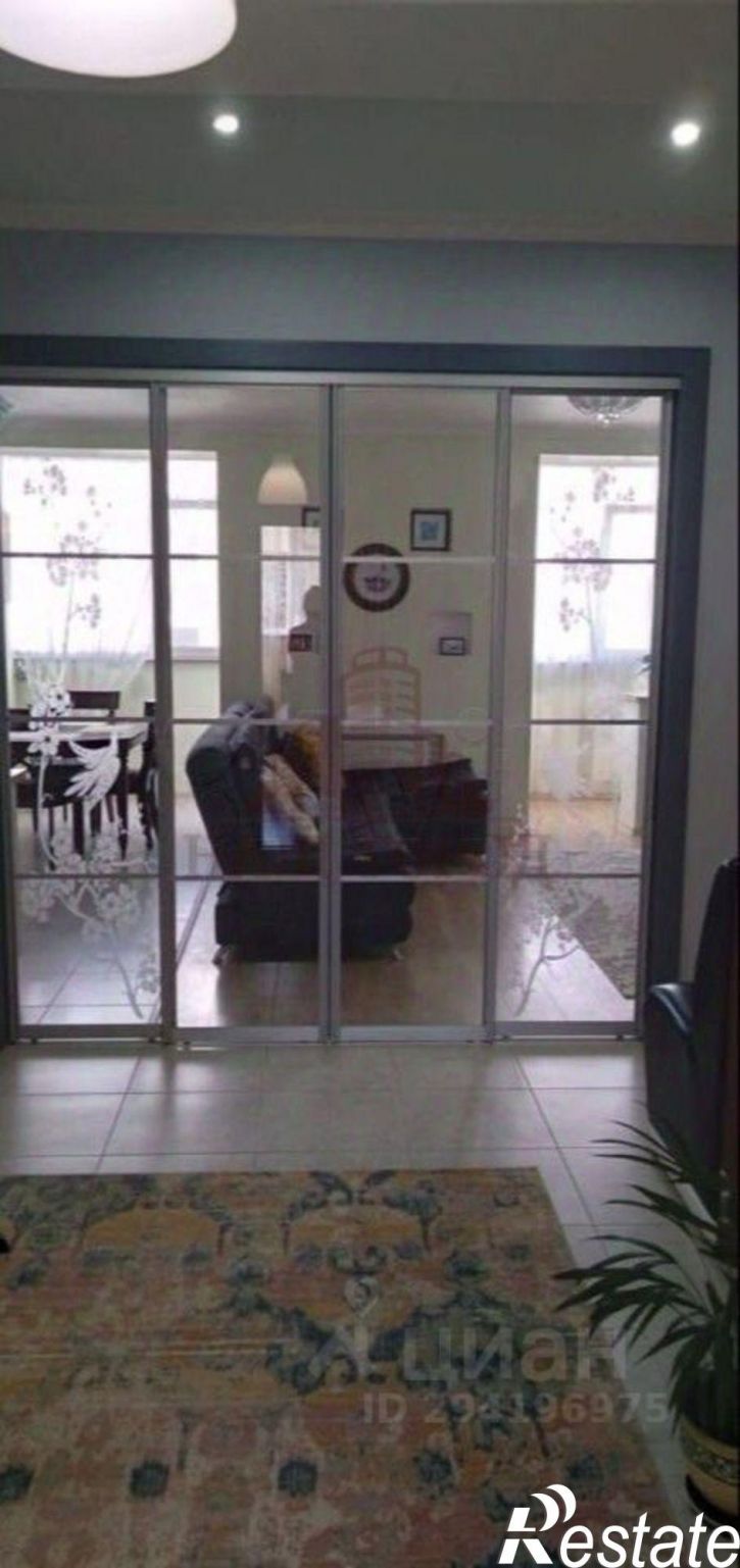 2-комн квартира ул Гарнаева, 63К,  д. 63К