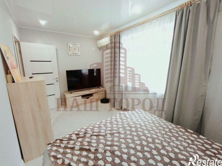 3-комн квартира Тамбовский пер, 1,  д. 1