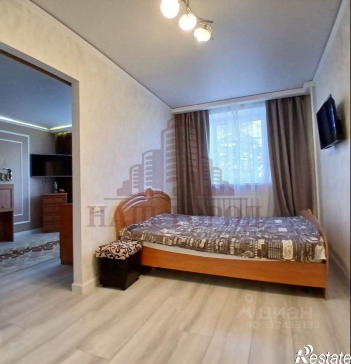 2-комн квартира ул В.Коробкова, 3,  д. 3