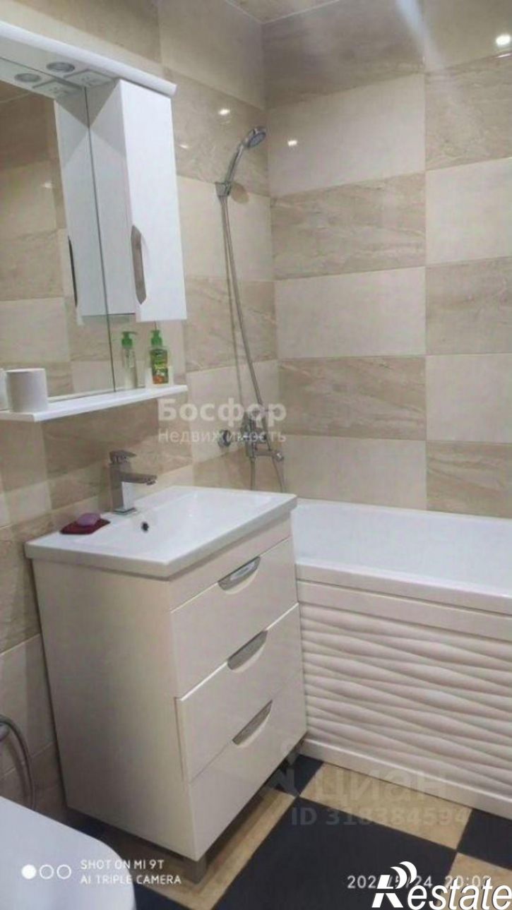 3-комн квартира ул Приморская, 8,  д. 8