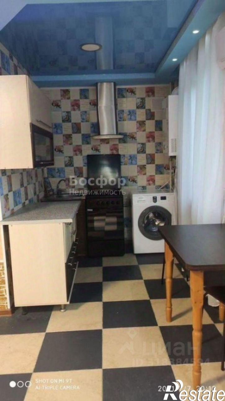 3-комн квартира ул Приморская, 8,  д. 8