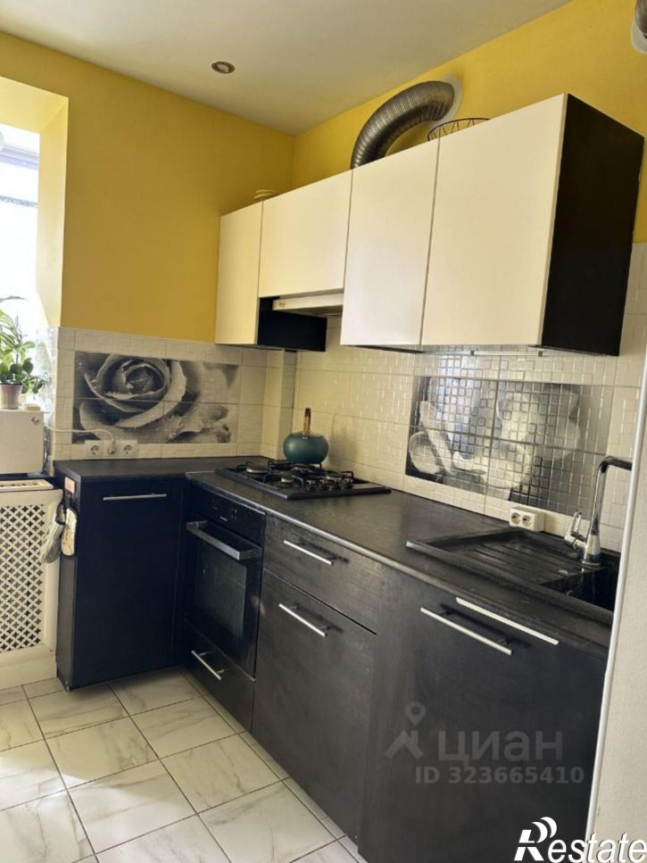 2-комн квартира улица Гарнаева, 63Д,  д. 63Д