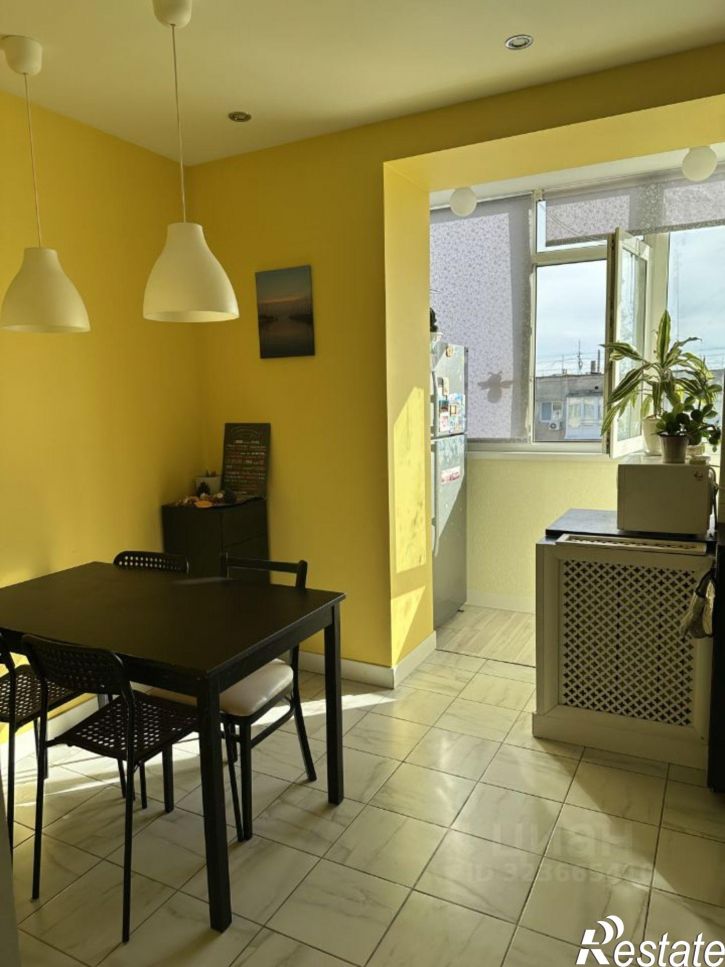 2-комн квартира улица Гарнаева, 63Д,  д. 63Д