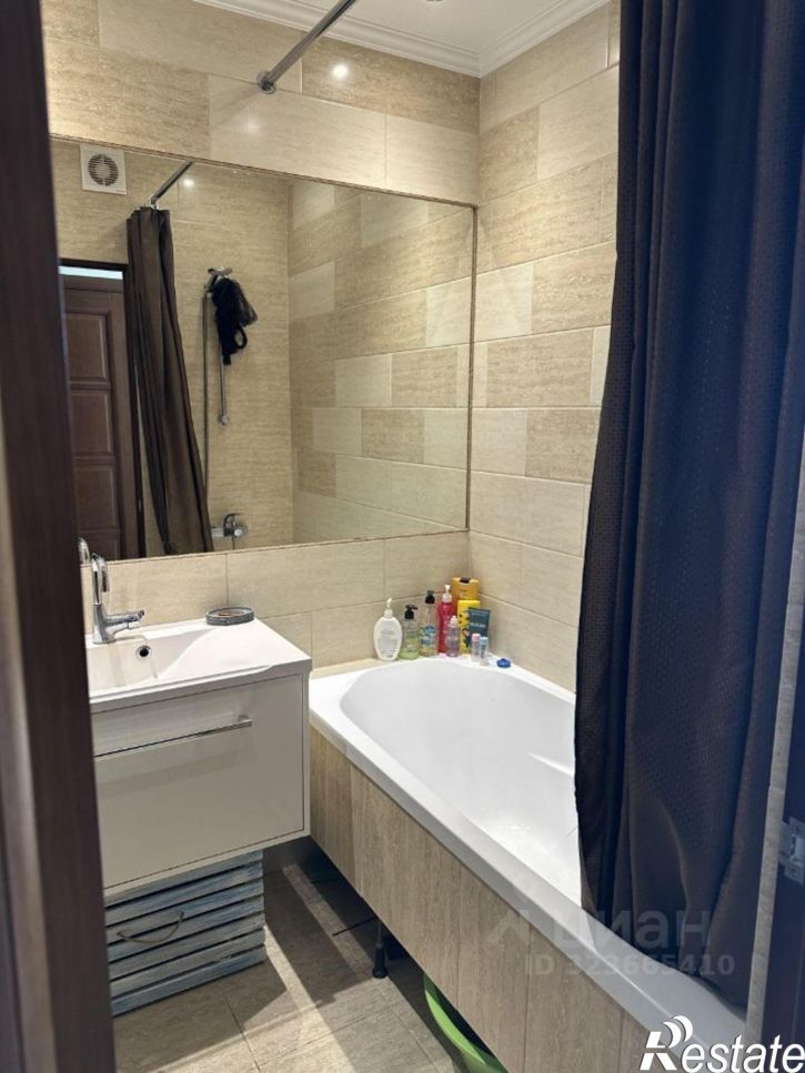 2-комн квартира улица Гарнаева, 63Д,  д. 63Д