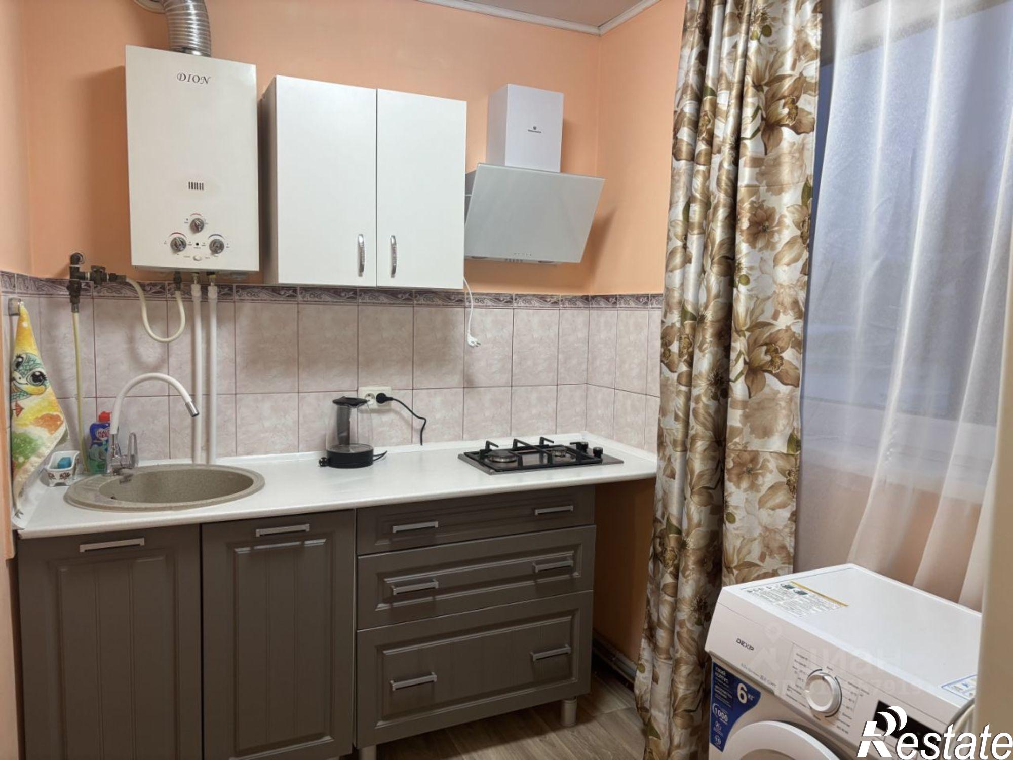 Сдать дачу, дом, коттедж за 25 000 рублей на Клубный переулок