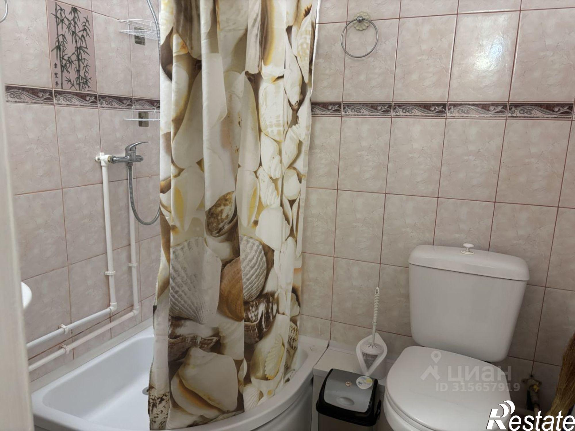 Сдать дачу, дом, коттедж за 25 000 рублей на Клубный переулок