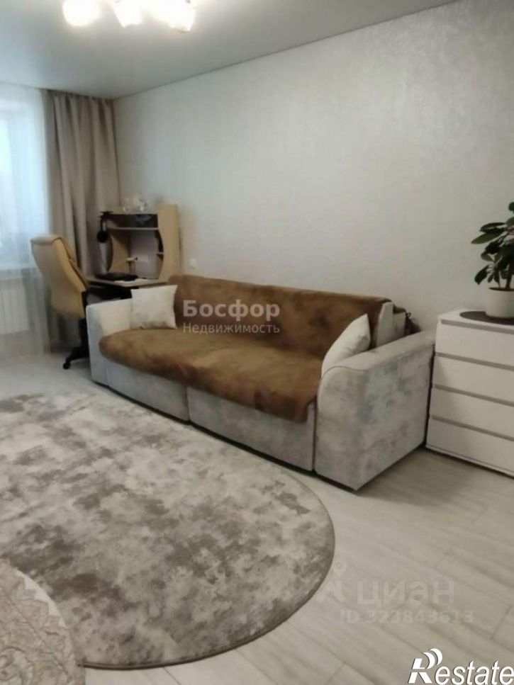 3-комн квартира улица Свиридовых, 1,  д. 1