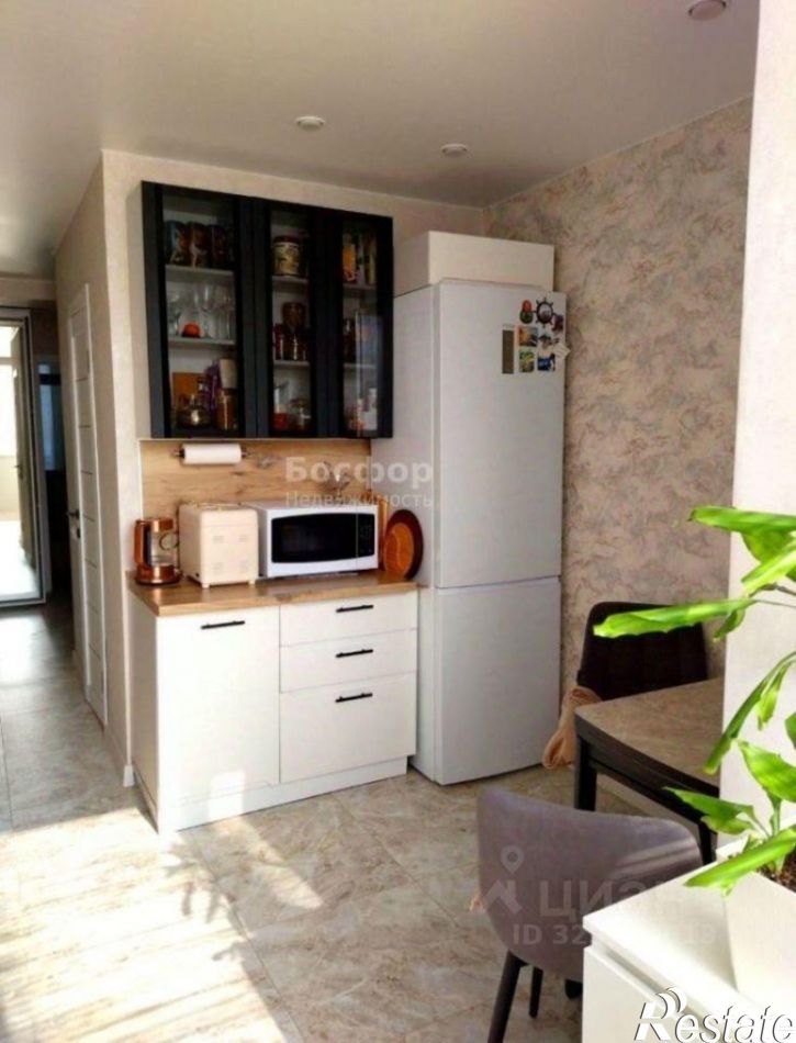 3-комн квартира улица Свиридовых, 1,  д. 1