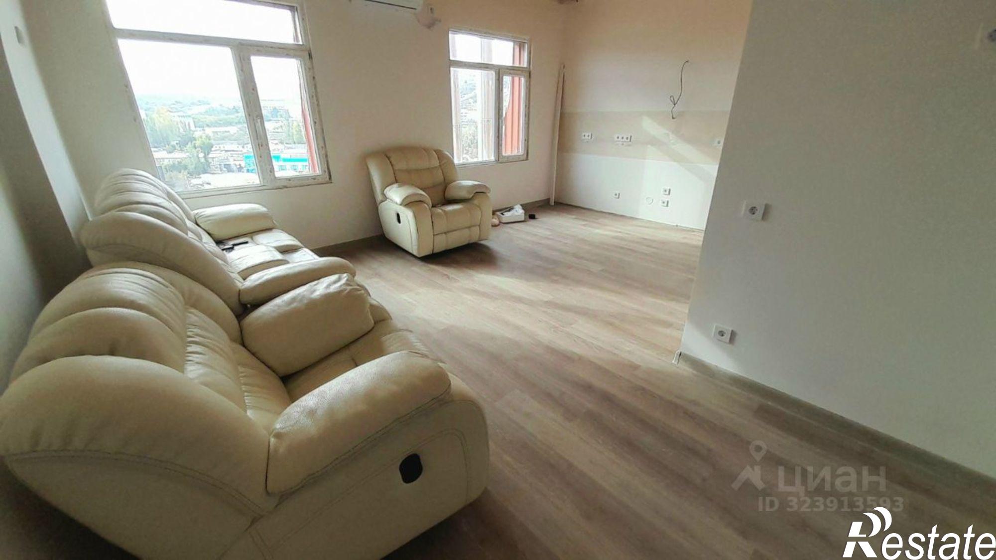 Купить квартиру за 7 150 000 рублей на Симферопольское шоссе, 28