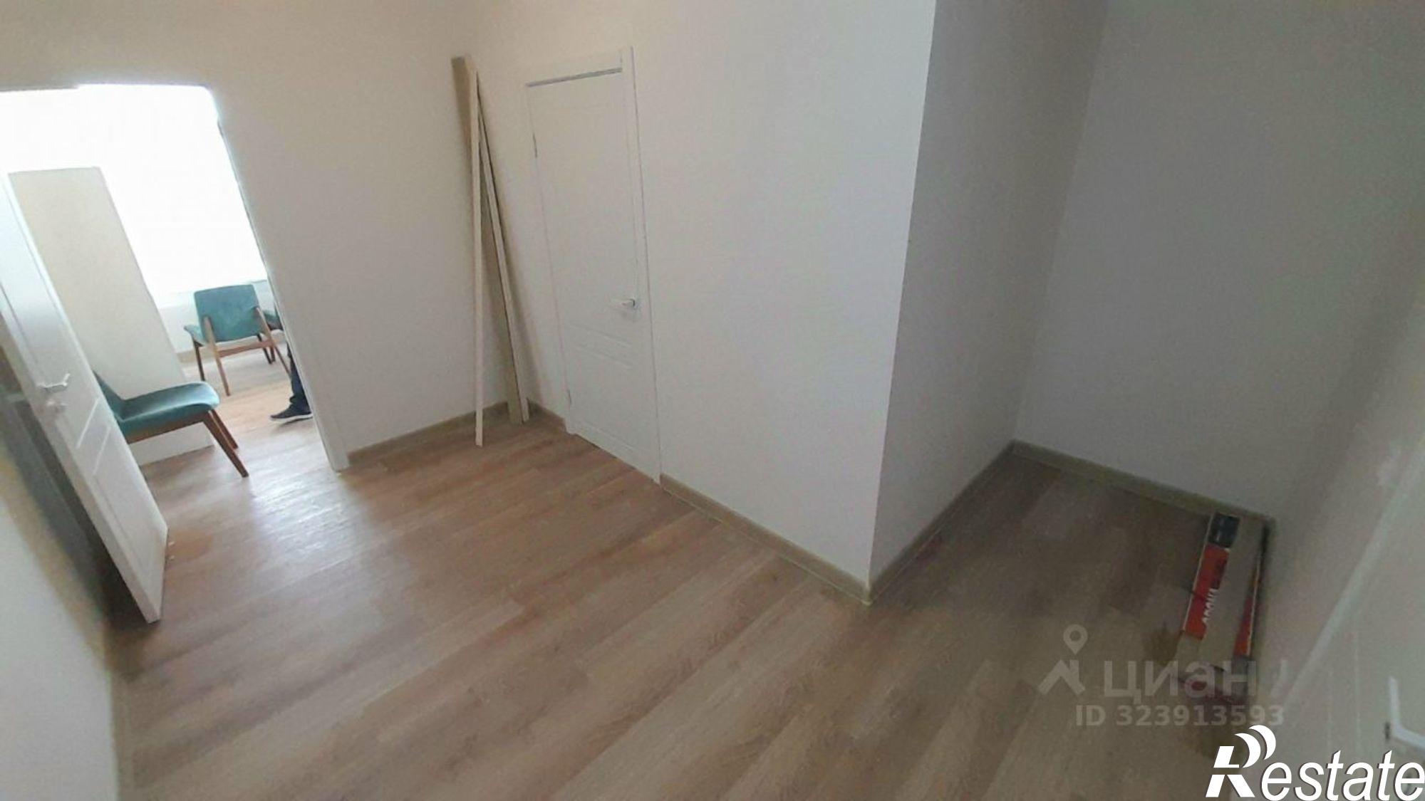 Купить квартиру за 7 150 000 рублей на Симферопольское шоссе, 28