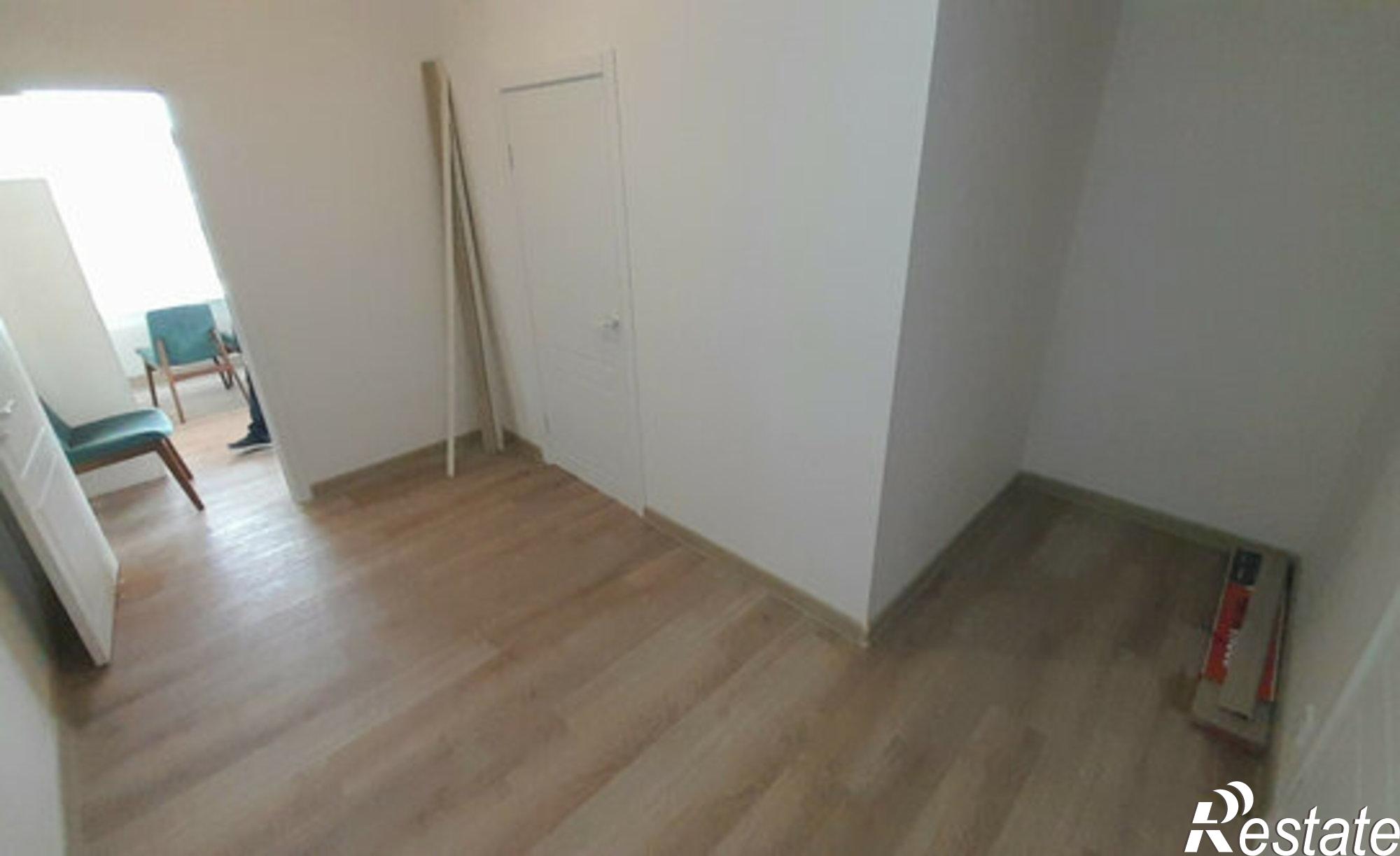 Купить квартиру за 7 150 000 рублей на Симферопольское шоссе, 28