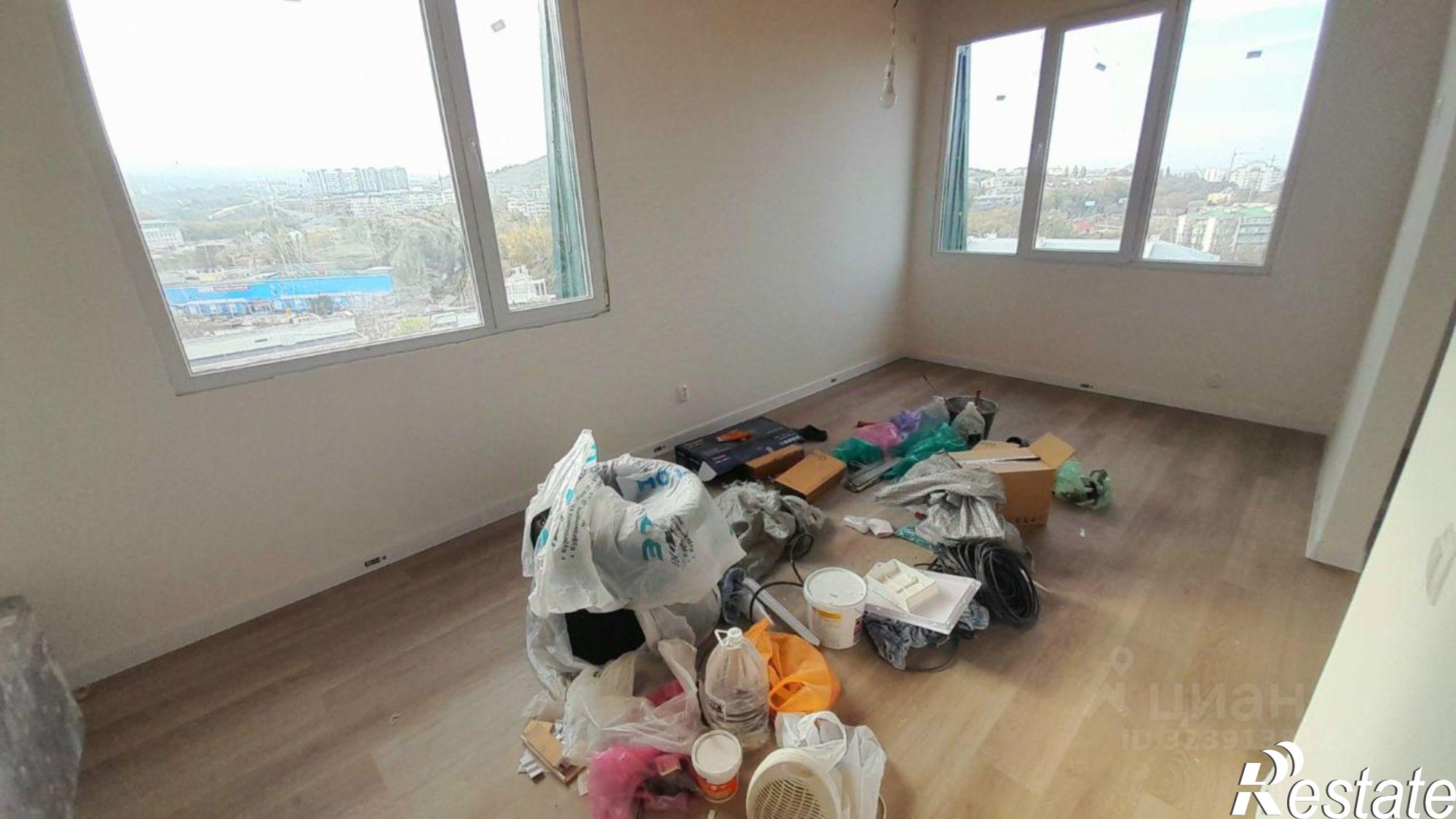 Купить квартиру за 10 750 000 рублей на Симферопольское шоссе, 28