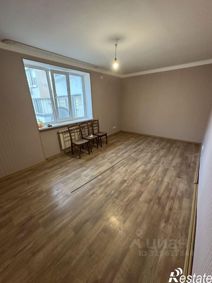 3-комн квартира Симферопольское шоссе, 24Г,  д. 24Г