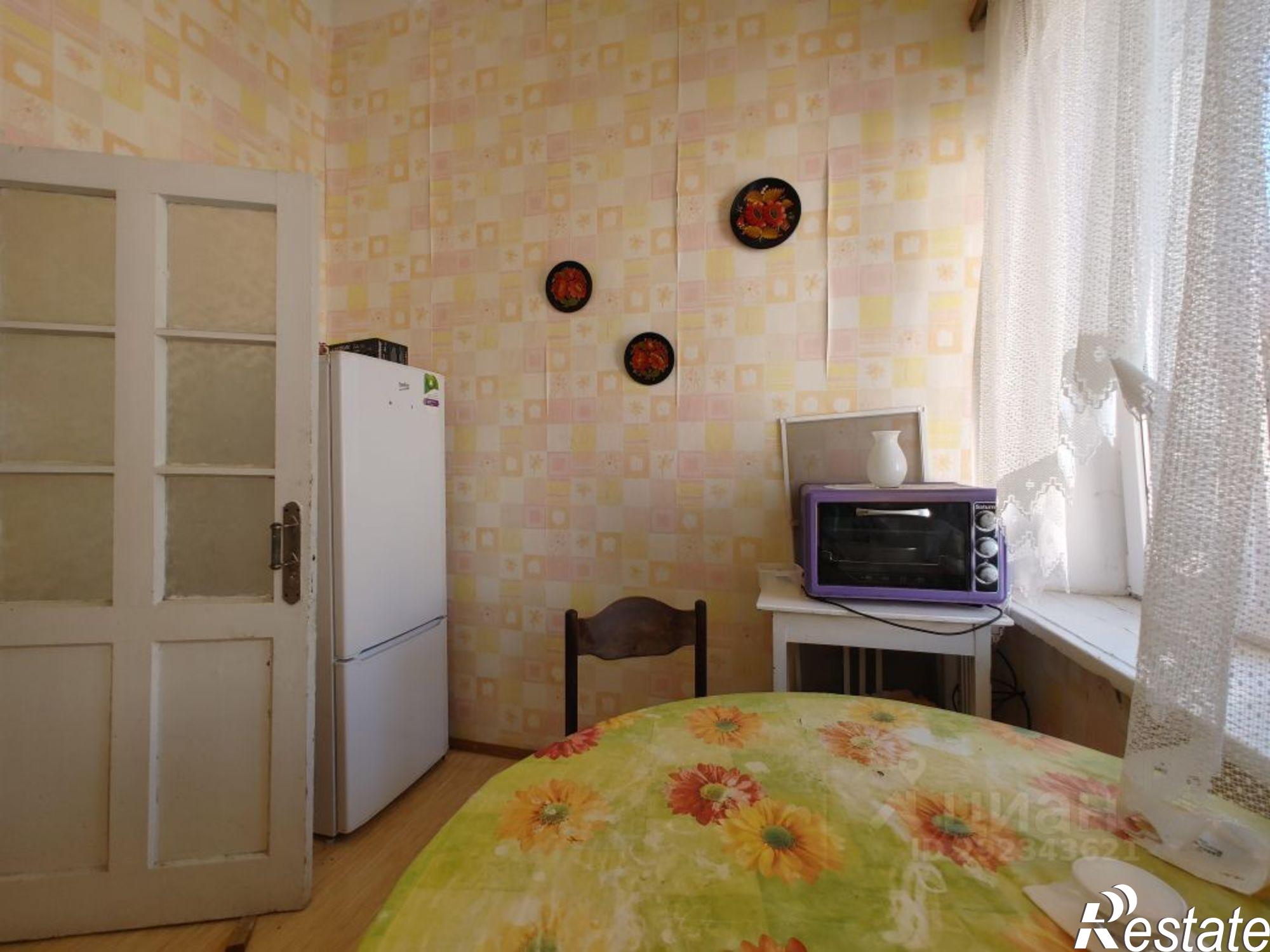 Сдать квартиру за 18 000 рублей на Адмиральский б-р, 22