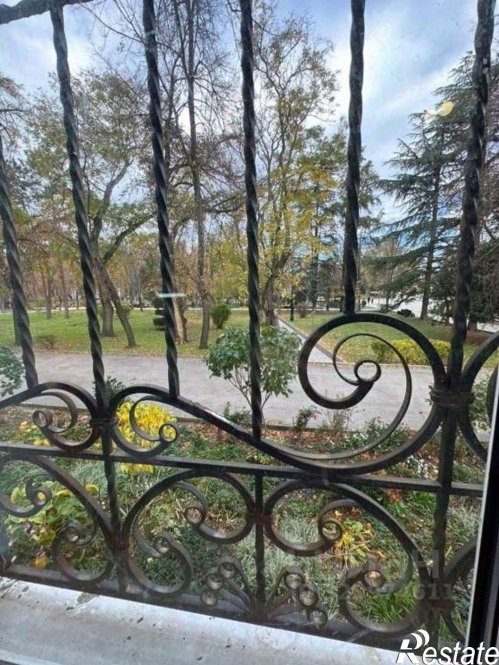 3-комн квартира улица Горького, 1Б,  д. 1Б