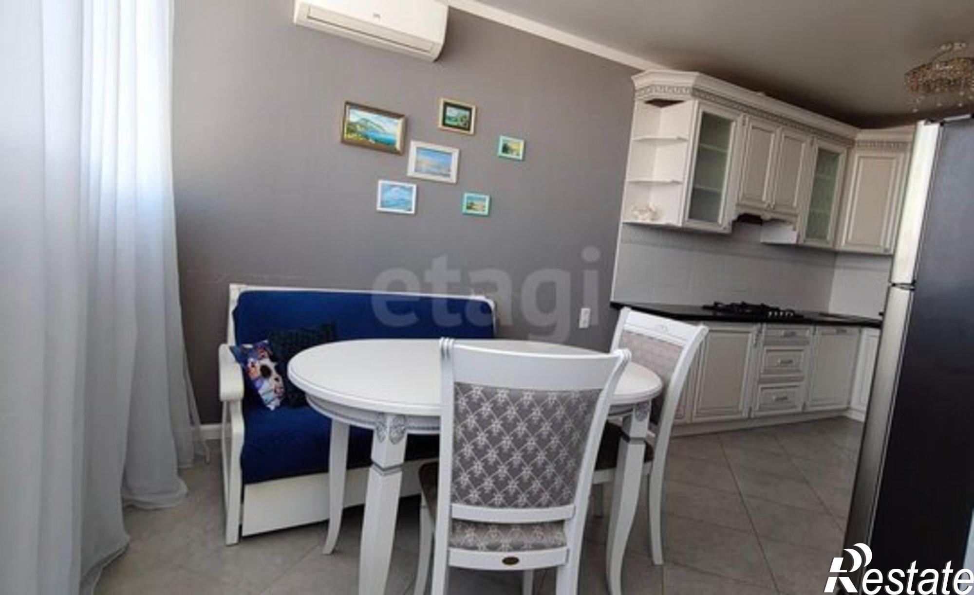 Купить квартиру за 19 400 000 рублей на Симферопольское шоссе, 11 к1