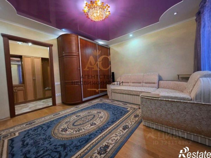 3-комн квартира б-р Старшинова, 8А,  д. 8А