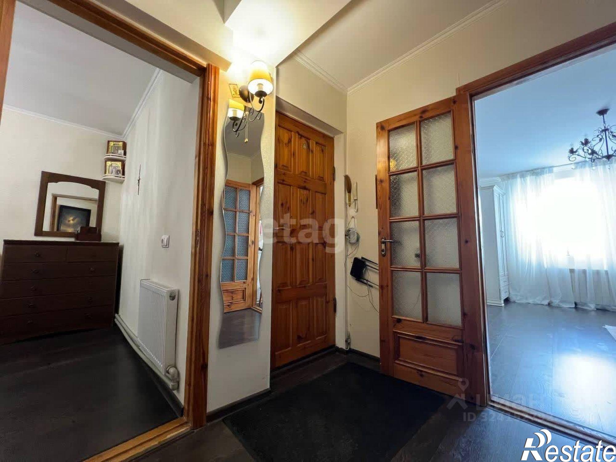 Купить квартиру за 10 400 000 рублей на улица Степаняна, 63