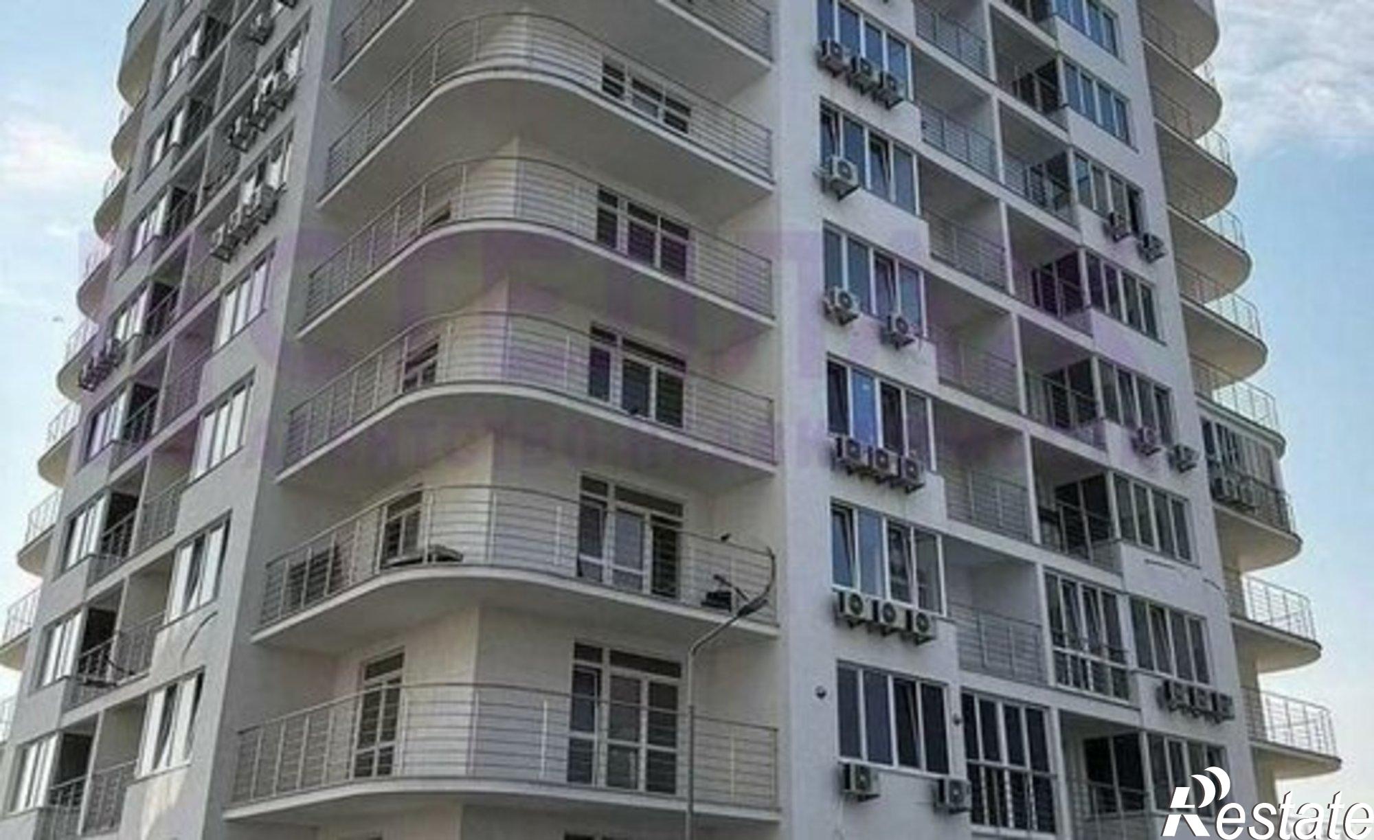 Купить квартиру за 9 000 000 рублей на Черноморская наб, 1В