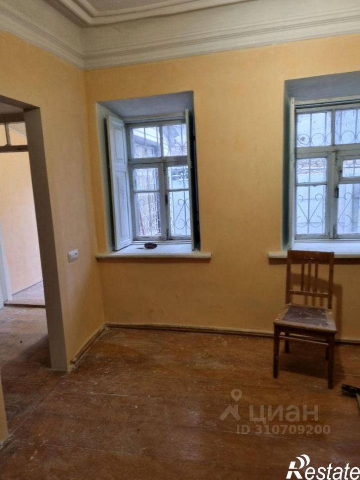 1-комн квартира улица Комисарова, 28,  д. 28