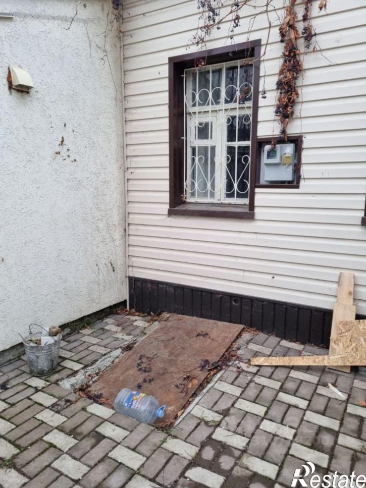 1-комн квартира улица Комисарова, 28,  д. 28