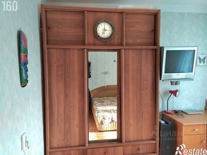 3-комн квартира Строительная улица, 1,  д. 1