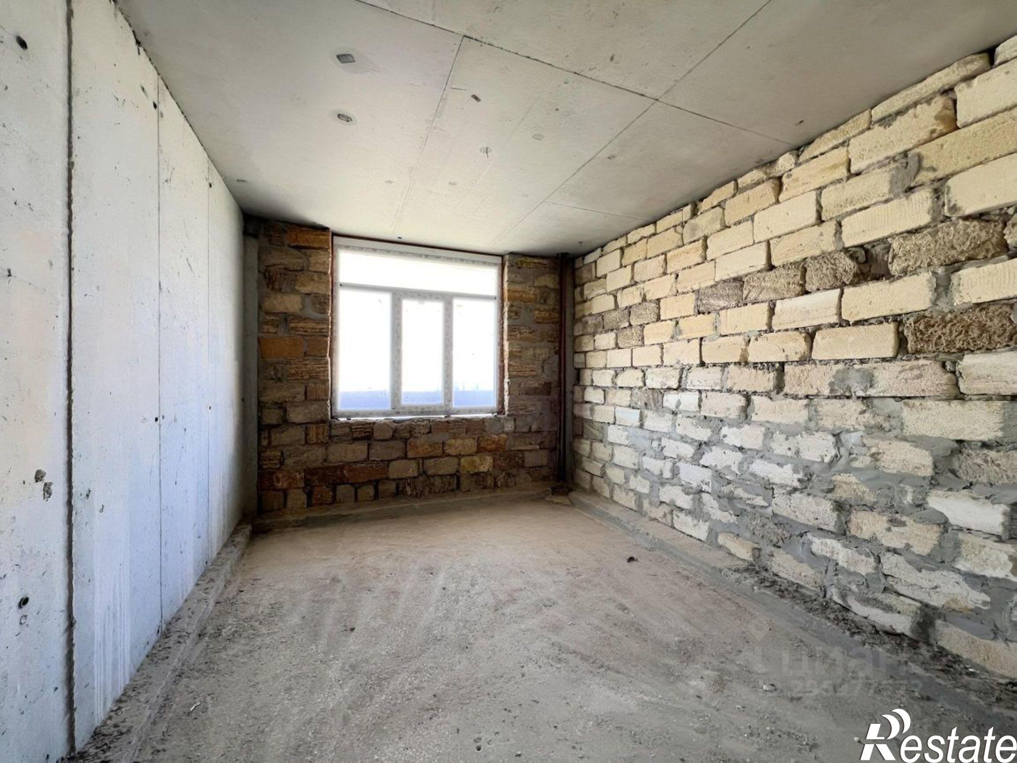 Купить квартиру за 8 100 000 рублей на Симферопольское шоссе, 28