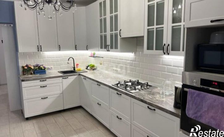 3-комн квартира Симферопольское шоссе, 24Е,  д. 24Е