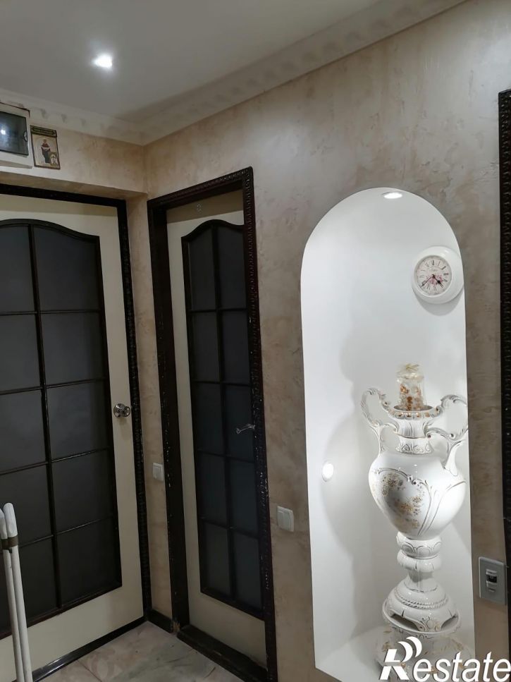 3-комн квартира Челнокова , 80