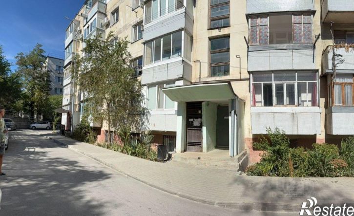 3-комн квартира улица Володарского, 33,  д. 33