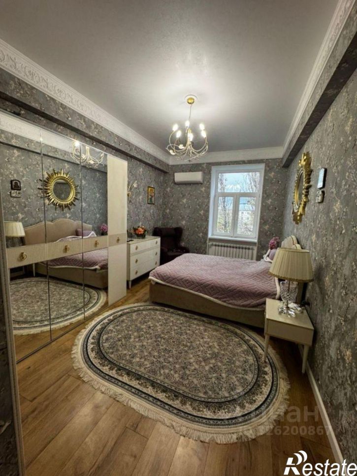 3-комн квартира ул Назукина, 1,  д. 1