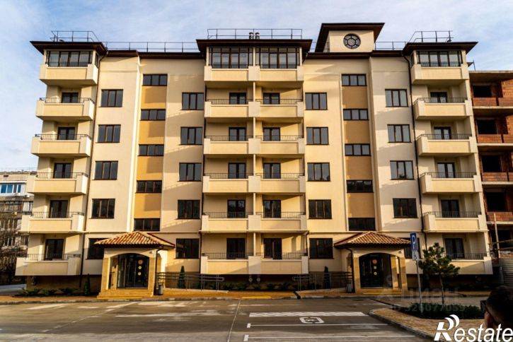 1-комн квартира в новом доме ул Гарнаева, 63Л,  д. 63Л