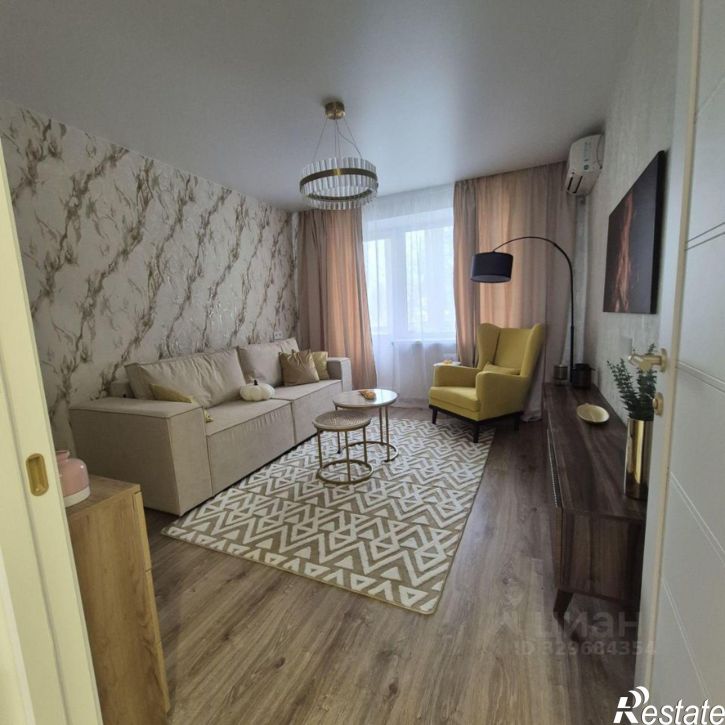2-комн квартира улица Гарнаева, 79,  д. 79